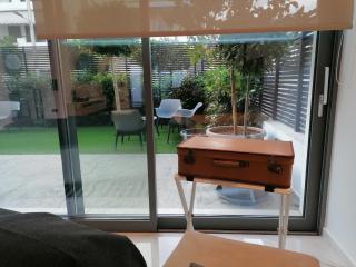 The Lop Athens Holidays Luxury Suites - 2