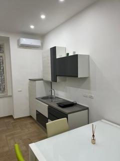 Airport security 161 - Nápoles - 2