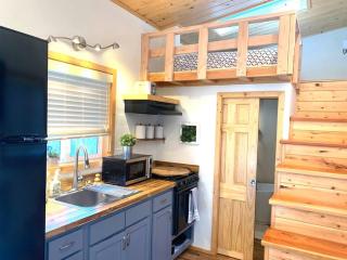 Sunshine Tiny Home Near Downtown SLO - San Luis Obispo - 2