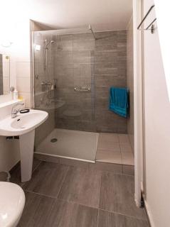 Logement entier proche de Lyon - Vénissieux - 2