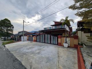 HOMESTAY EPOH MANJOI WITH PRIVATE POOL AND JACUZZI - 9