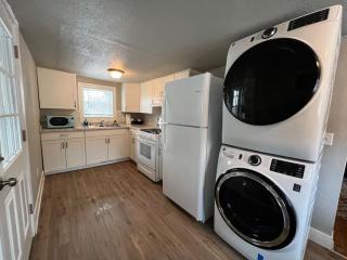 Roomy single bedroom with a huge back yard - Billings - 5