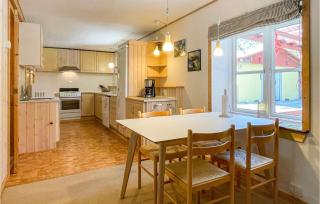 2 Bedroom Pet Friendly Home In Nexø - Neksø - 5