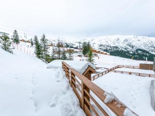 Appartement skis aux pieds avec balcon, cheminée et parking - Méribel - FR-1-613-3 - 2
