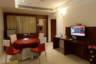 The Temple View Hotel - Shirdi - 7