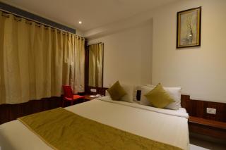 The Temple View Hotel - Shirdi - 5