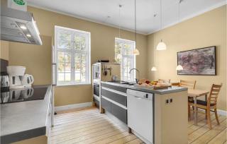 8 Bedroom Beautiful Home In Kværndrup - 3