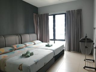 3 bedroom 12pax Midhills pool view free WIFI - Resorts World Genting - 9