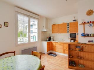 Appartement T2 avec terrasse, coin nuit, parking et proximité télécabine - 4 pers. - FR-1-401-66 - Cauterets - 3