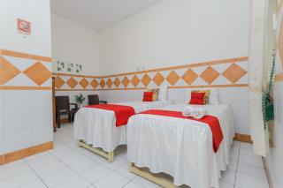 RedDoorz Syariah at Mojosari - Mojokerto - 8