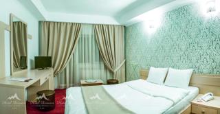 Hotel Roman Maramures - Ski & Spa Resort - Statiunea Borsa - 1
