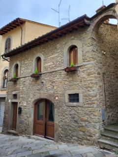 The Small Castle - Cortona - 1