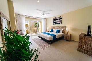 Spacious Iberosta ApartmentSueno - 3BDR Pool, Beach, WiFi - 4