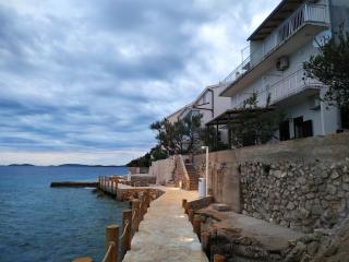 Apartment in Tribunj with sea view, terrace, air conditioning, WiFi 3348-2 - Tribunj - 3