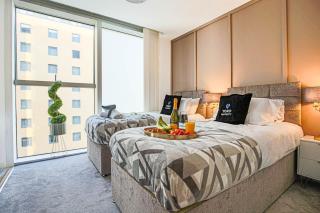Luxury Apartment - City Centre - Free Parking, Fast Wifi, Sky TV and Netflix by Yoko Property - 5
