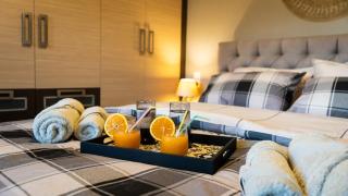 Rock State View - Unique Overlooking Meteora Flat - 2