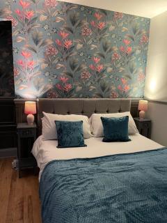 LilyRose Hotel - Whitby - 1