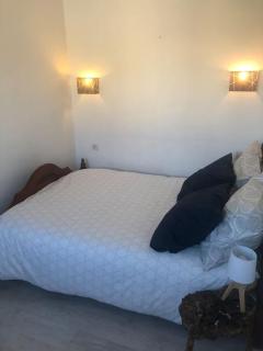 Les Micocouliers - Spacieuse maison,4chambres ,avec Jardin- Parking -Wifi - 3