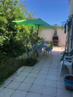 Les Micocouliers - Spacieuse maison,4chambres ,avec Jardin- Parking -Wifi - 2