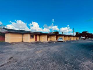 Royal Palms Motel & RV Park - New Orleans - 2