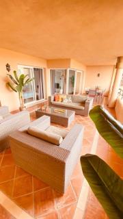 Penthouse with Sea and Golf Views 50m2 Terrace 2 Bedrooms 2 Bathrooms Elviria - 8