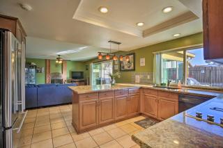 Breeze By the Pool Chula Vista Home with Game Room - Chula Vista - 5