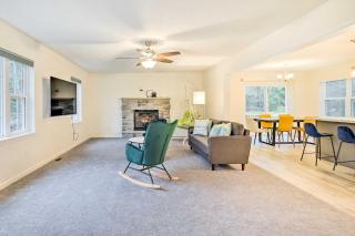 3 Mi to Kalahari Pocono Summit Home with Game Room! - 5