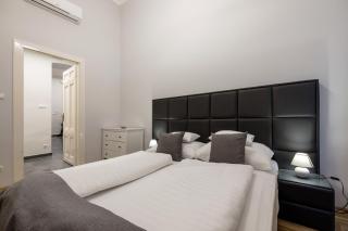 Prime Time Vaci Budapest - Budapest - 1