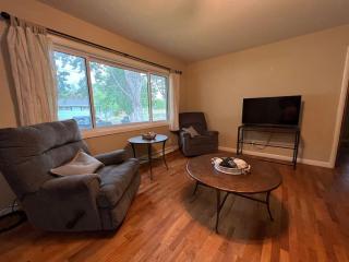 Spacious 4 bedroom residential at Burlington Park - 9