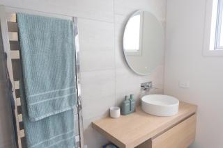 Marsden Cove Canal Haven with Spa Pool - One Tree Point - 2