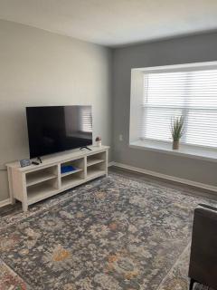 The Irene - 2 Bedroom Apt in Quilt Town, USA - 5