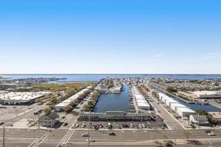 Fountainhead Towers 1004 - 7