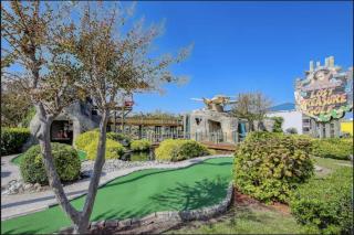 Fountainhead Towers 1004 - 1