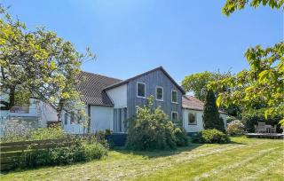 Cozy Home In Svaneke With Kitchen - Svaneke - 1