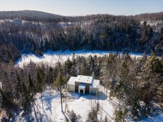 Luxurious Villa Tremblant 4 Bdrs W Hot Tub B85 - 8