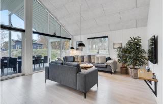 Stunning Home In Væggerløse With Sauna - Marielyst - 7