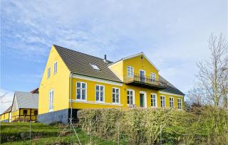 4 Bedroom Cozy Home In Hasle - Hasle - 3