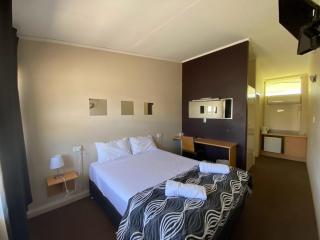 Coal n Cattle Hotel Motel - Moura - 3