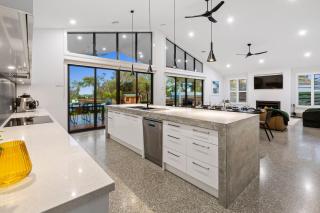 Rio Vista - Luxury Accommodation - Rye - 8