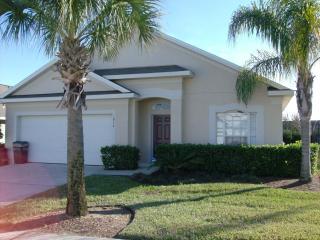 4 Bedroom Value Plus Home with Private Pool - Orlando - 9