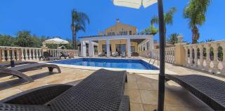 Fabulous Villa In Coral Bay Near Beach, Amenities - Peyia - 4