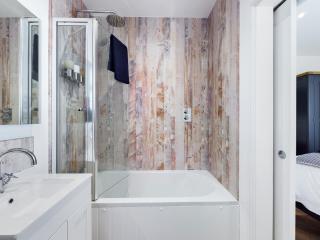 Driftwood Boutique Guest House - 6
