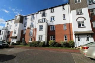 Modern 2 bed flat on marina development! - 2