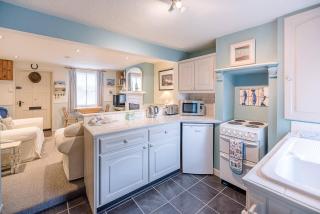 Fishermans Cottage, Aldeburgh - 7