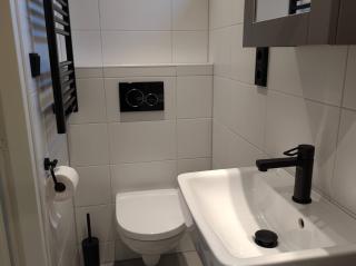 TINY STUDIO BATAVIA adults only Bed by the Sea - 2