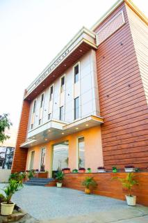 Clarks Inn Dudhwa - Paliā Kalān - 9
