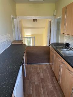 Carew Lodge & Loft - 3