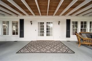 Southern Porch Life - 6