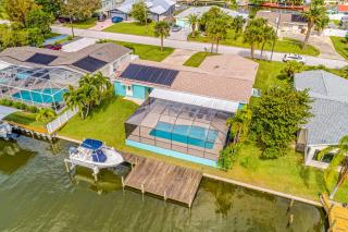 347 Carmine Dr - 9