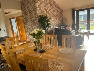 Cheerful 3-bedroom cabin with hot tub - Kings Lynn - 7